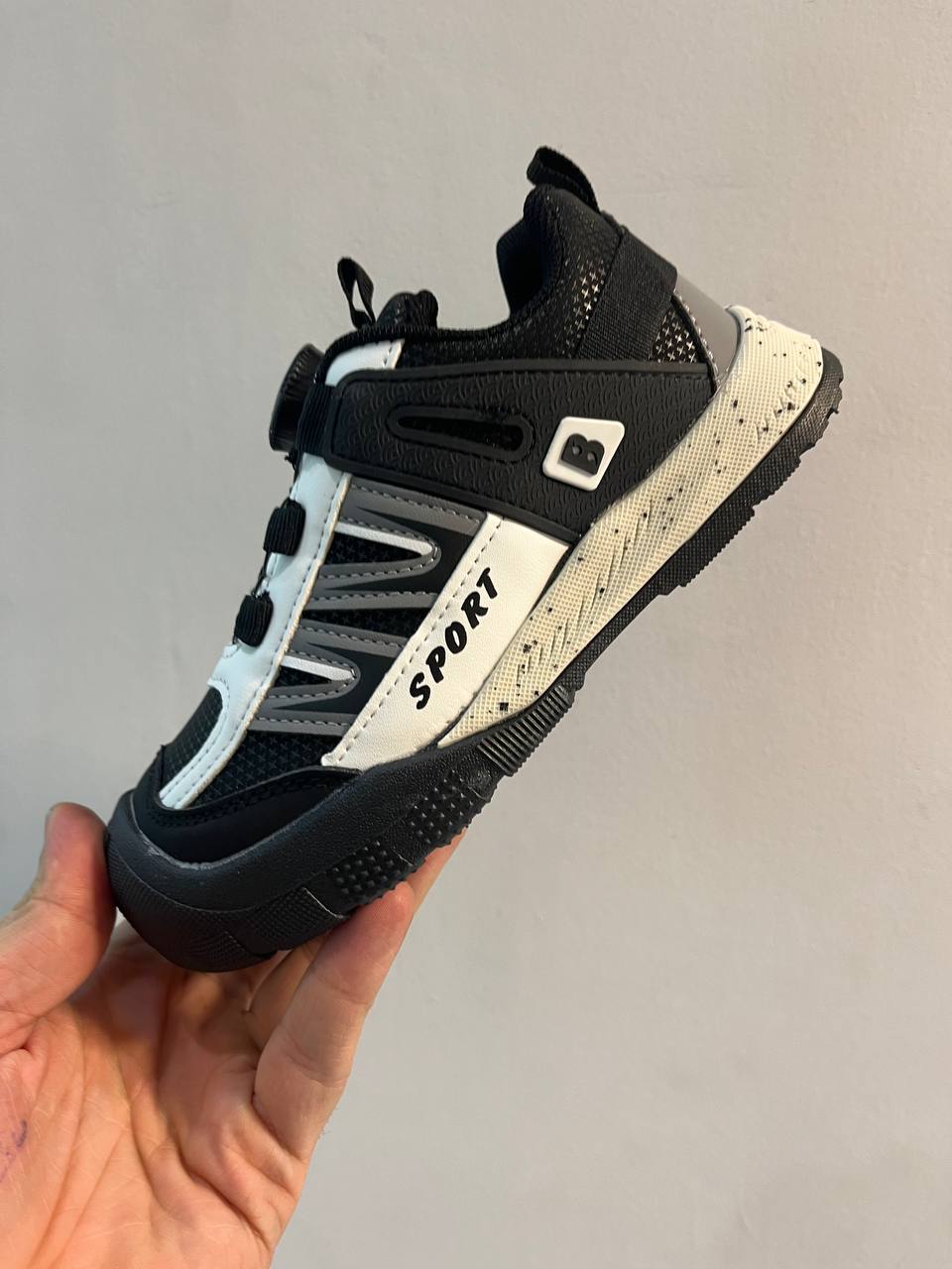 کتانی دیسکی وارداتی ضد آب طرح jeep کد 8211b