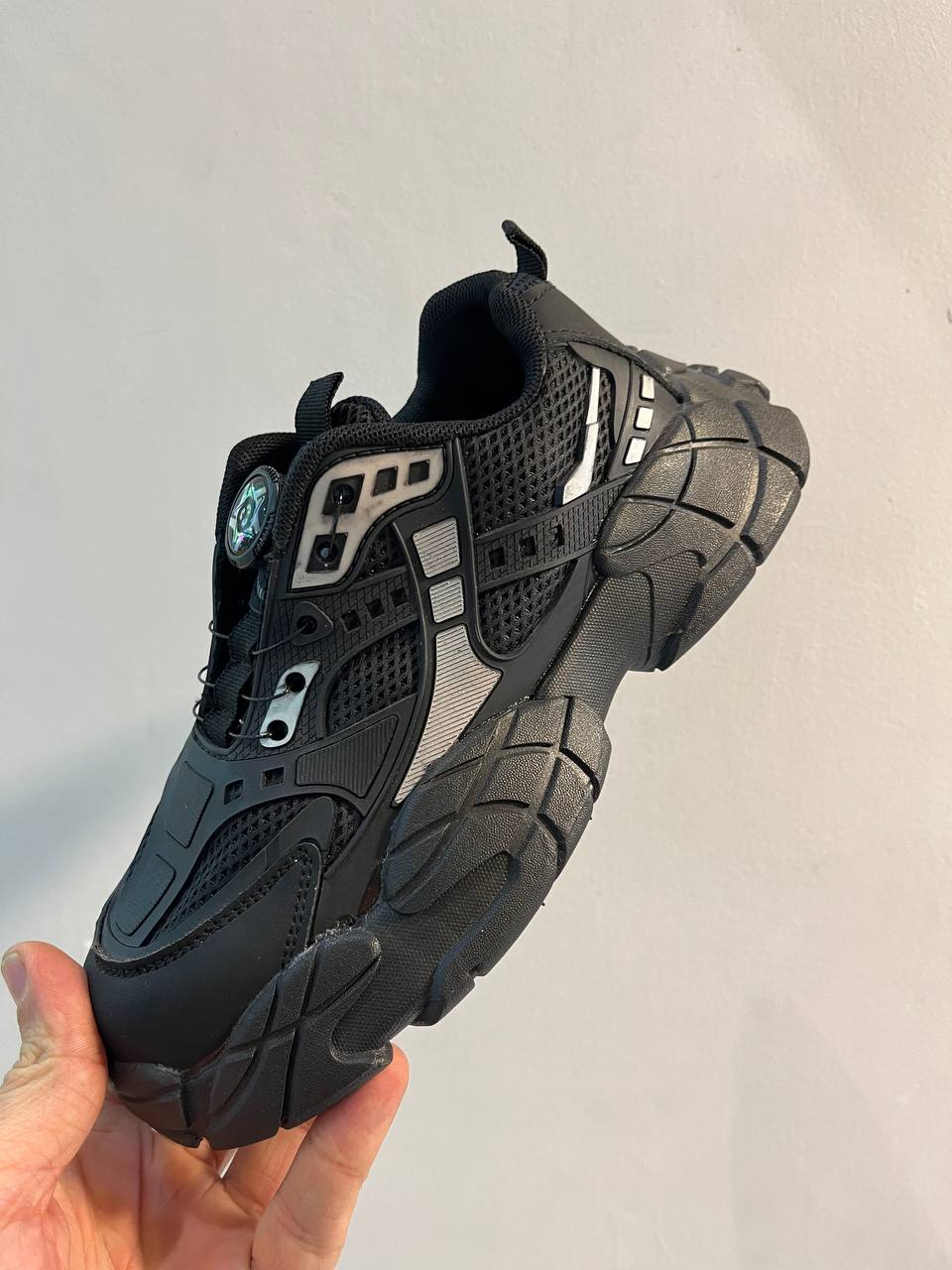 کتونی دیسکی وارداتی طرح کارگو  کد 4673b